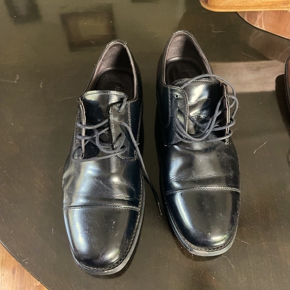 Johnston and Murphy men’s dress shoes size 10 - Picture 2 of 3